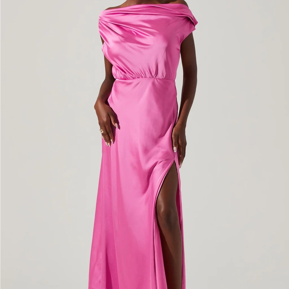 ASTR Monroe Satin Off Shoulder Maxi Dress NWT